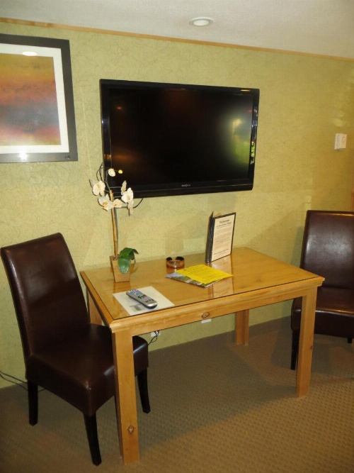 Americana Village Suites image 16