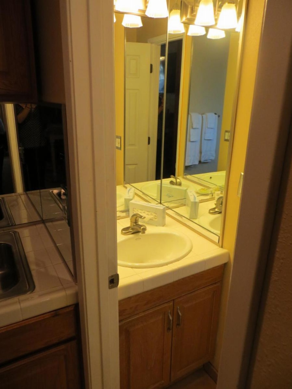Americana Village Suites Image 20