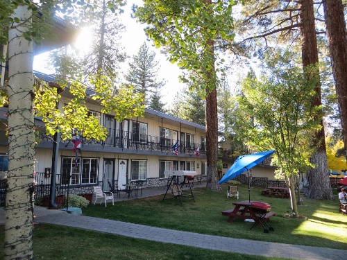 Americana Village Suites image 4